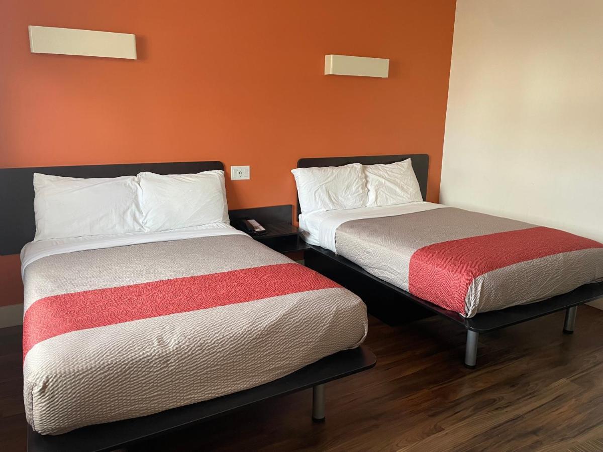 6-moncton, Nb Hotel Moncton