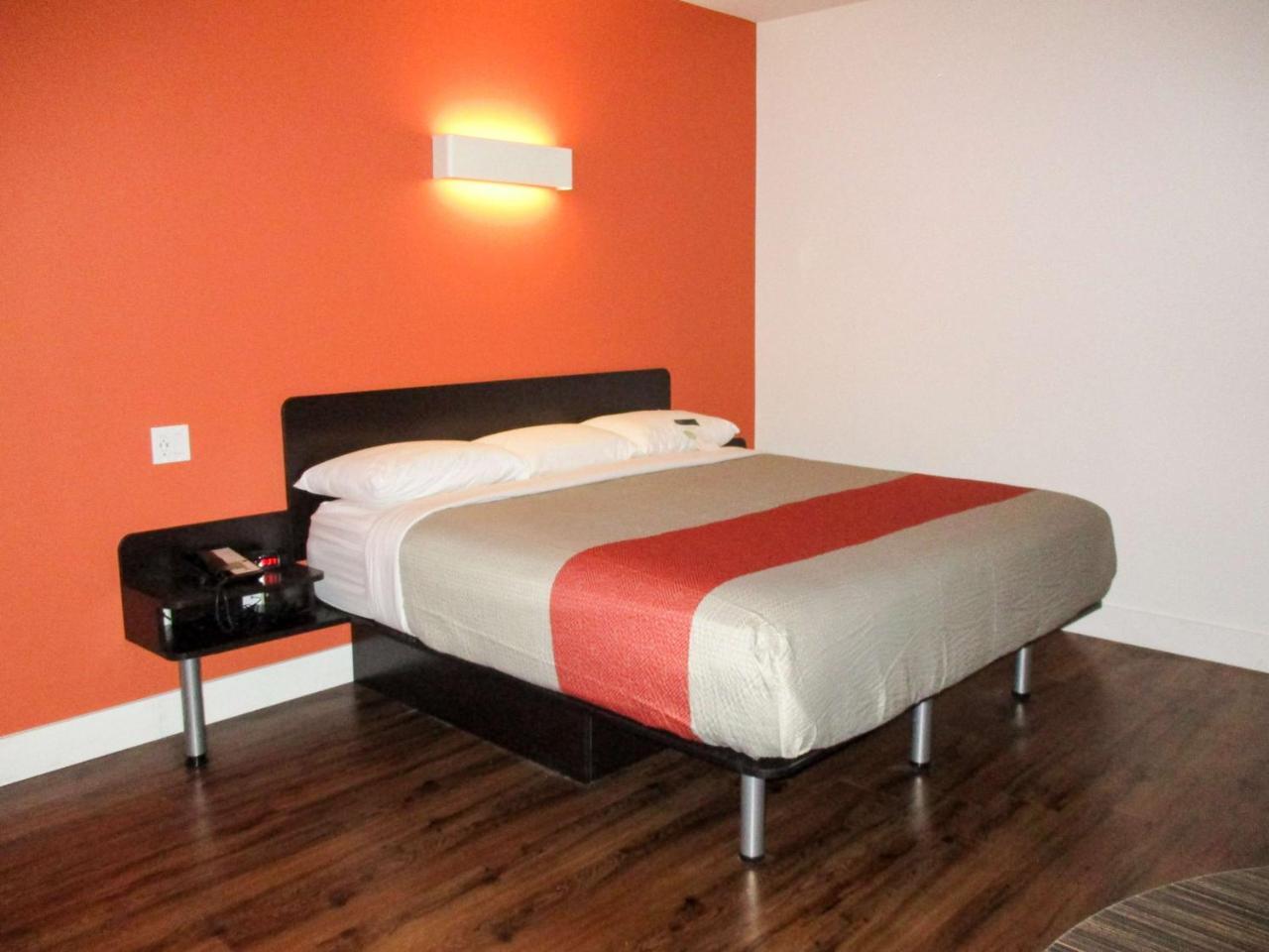 6-moncton, Nb 2*